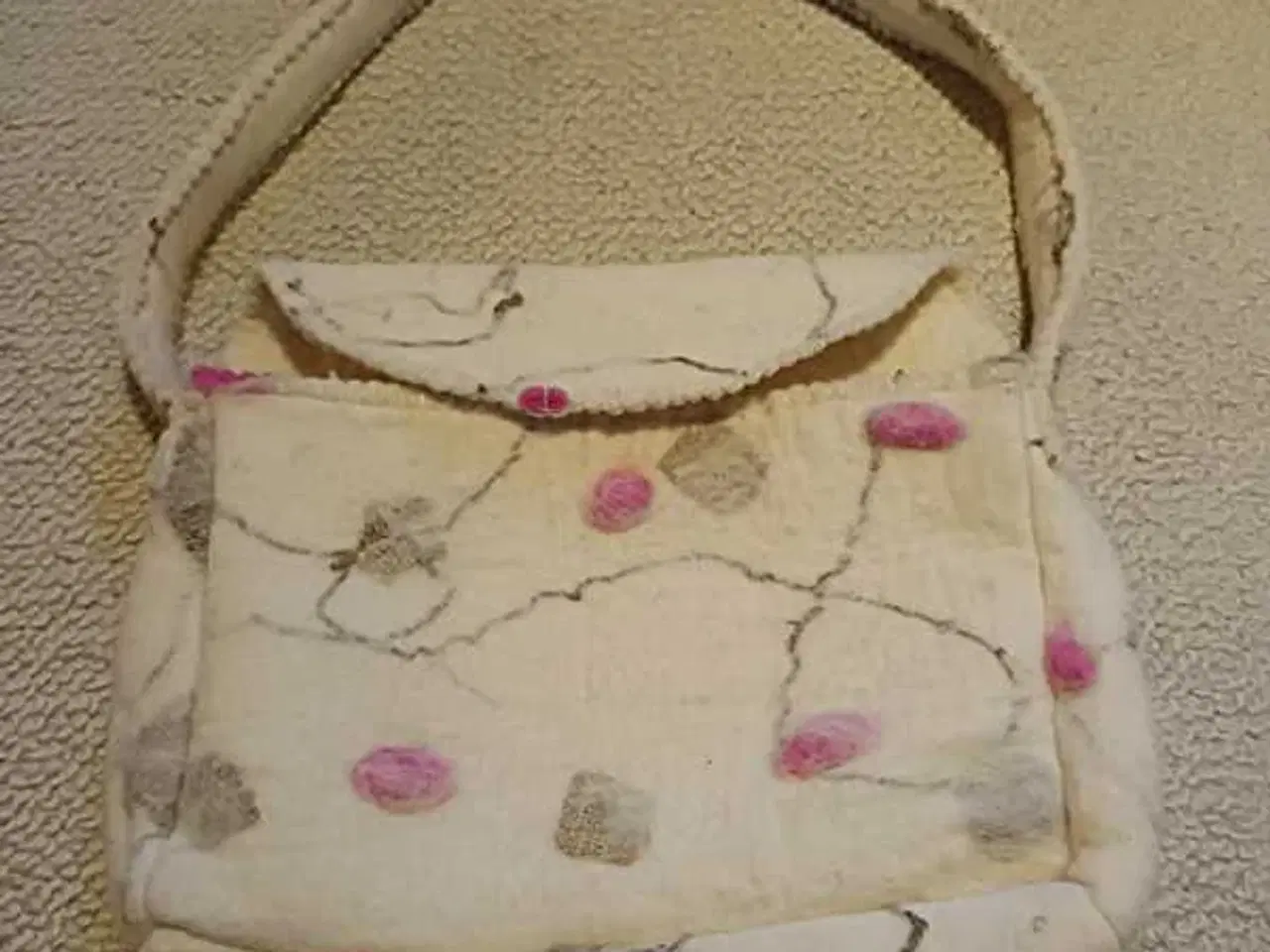 Billede 3 - Håndtaske i filtet uld, Én Gry og Sif