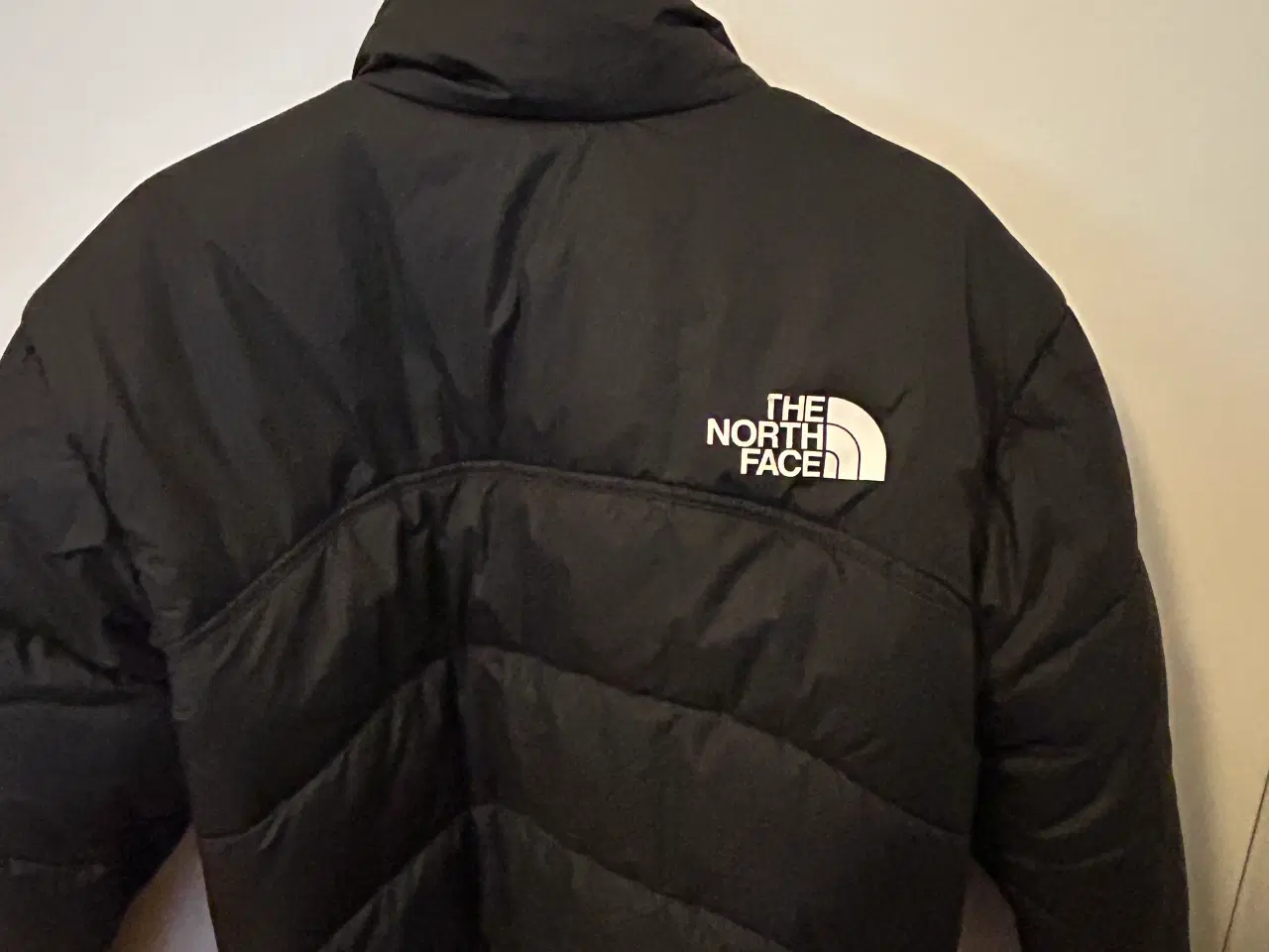 Billede 2 - North Face vinterjakke til børn - kort model