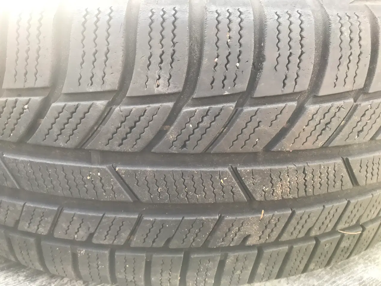 Billede 3 - 2 Bilhelårsdæk med Felge 205/55/R16 