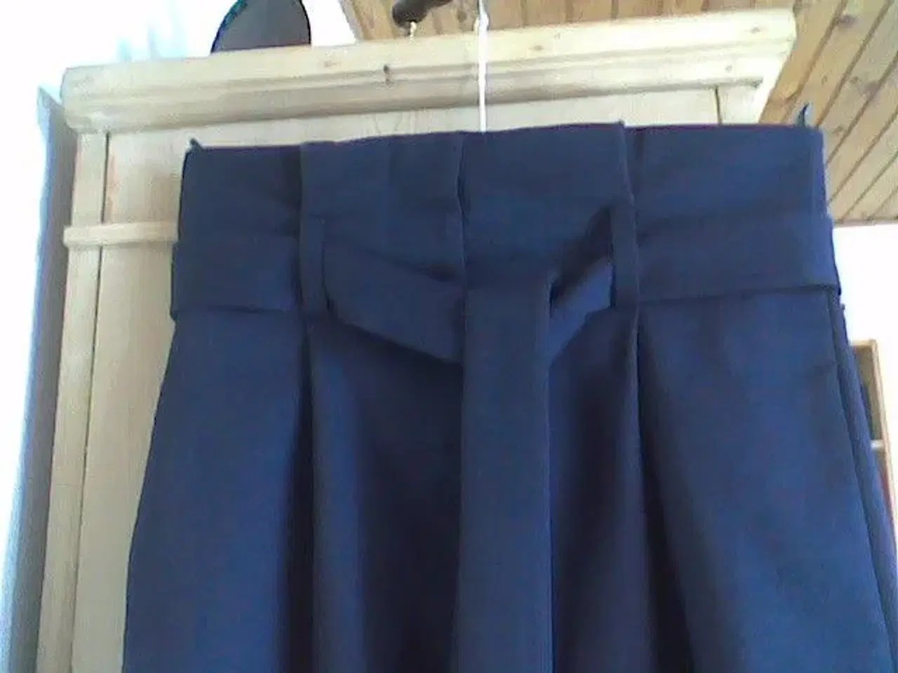Billede 5 - Mørkeblå nederdel
