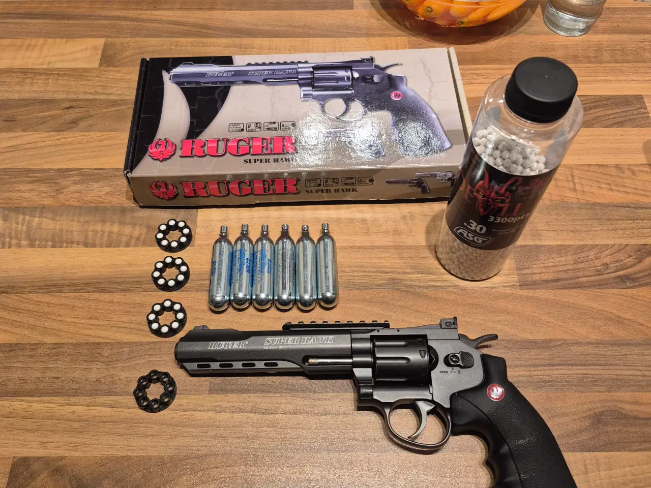 Billede 2 - Ruger – 8 Inch SuperHawk Full Metal Co2, Sort Ny