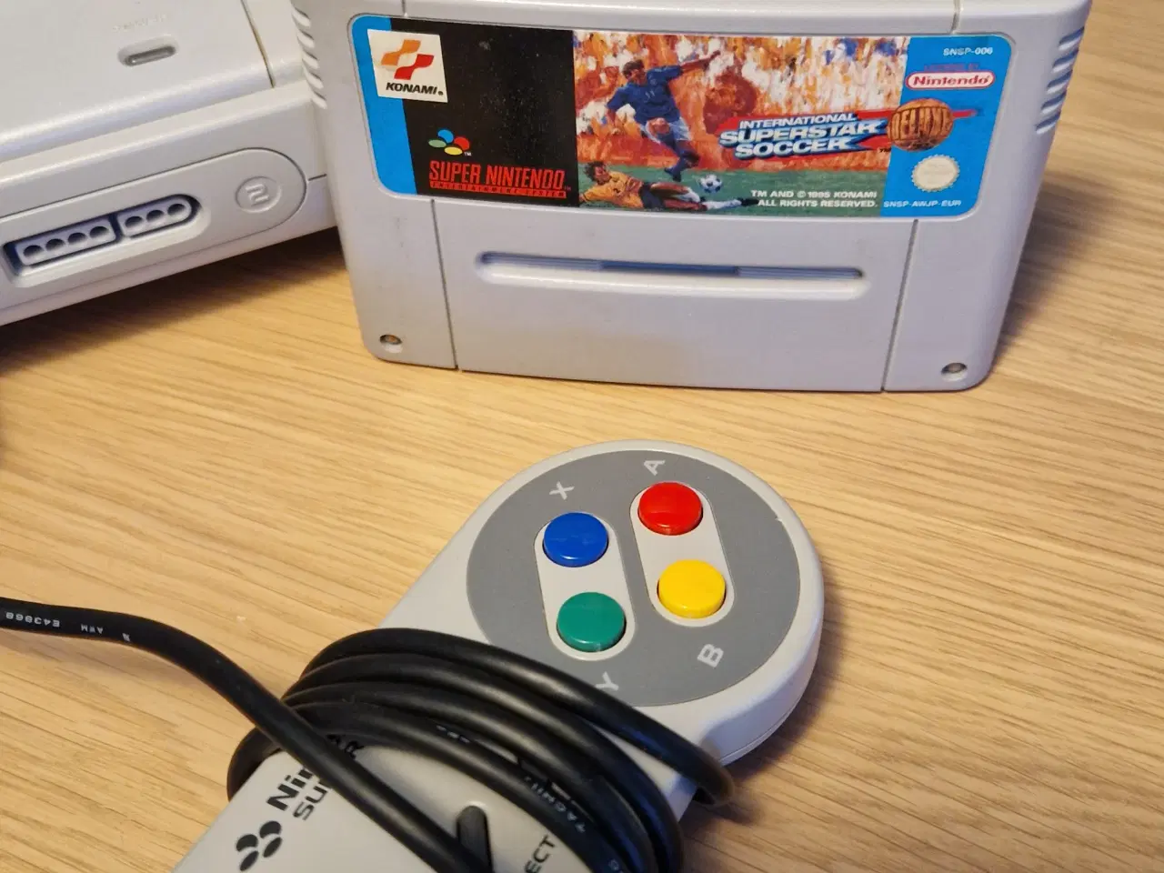 Billede 4 - 🎮 Super Nintendo – flot stand + 2 spil