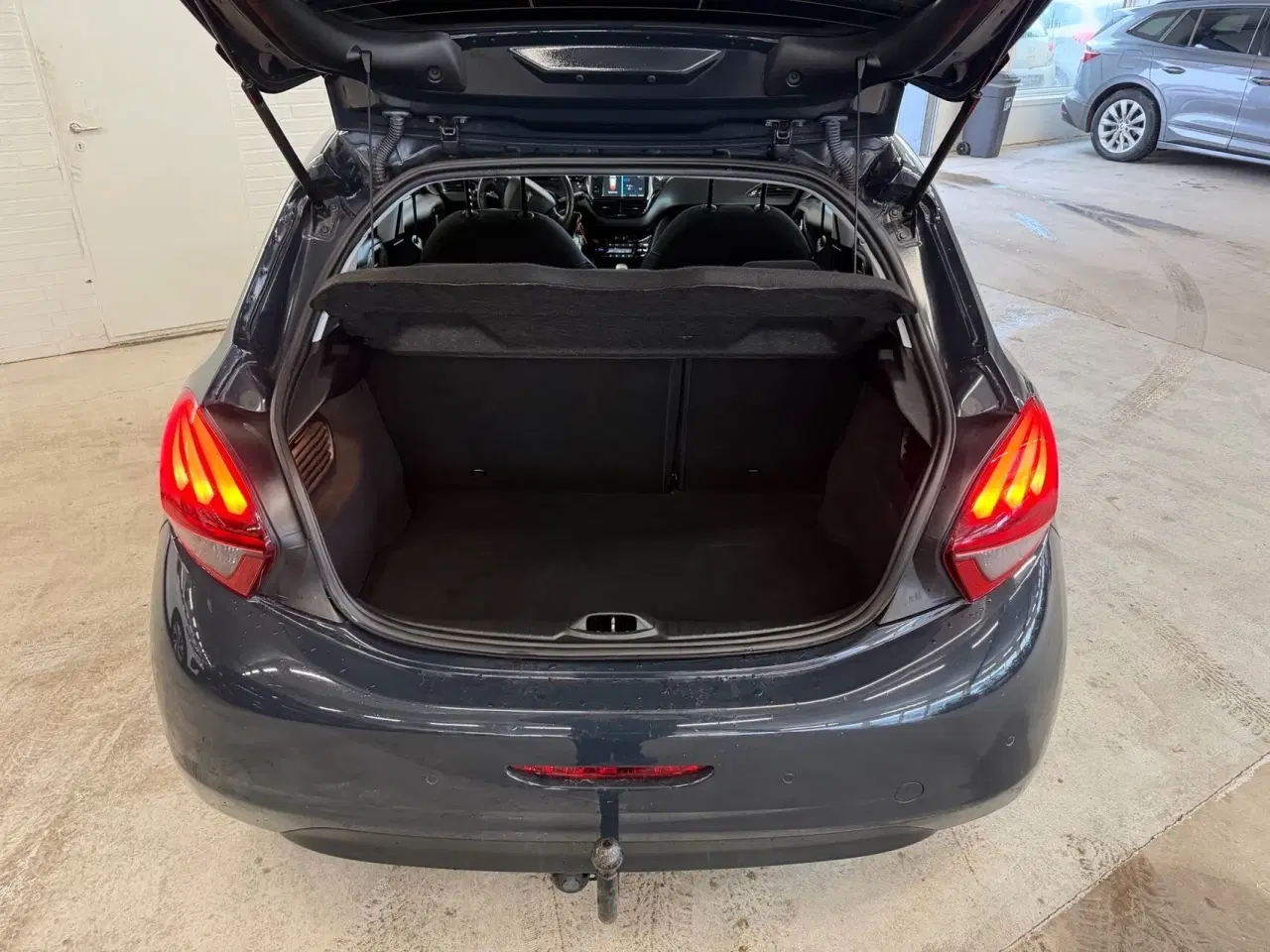 Billede 4 - Peugeot 208 1,5 BlueHDi Signature Sky 100HK 5d