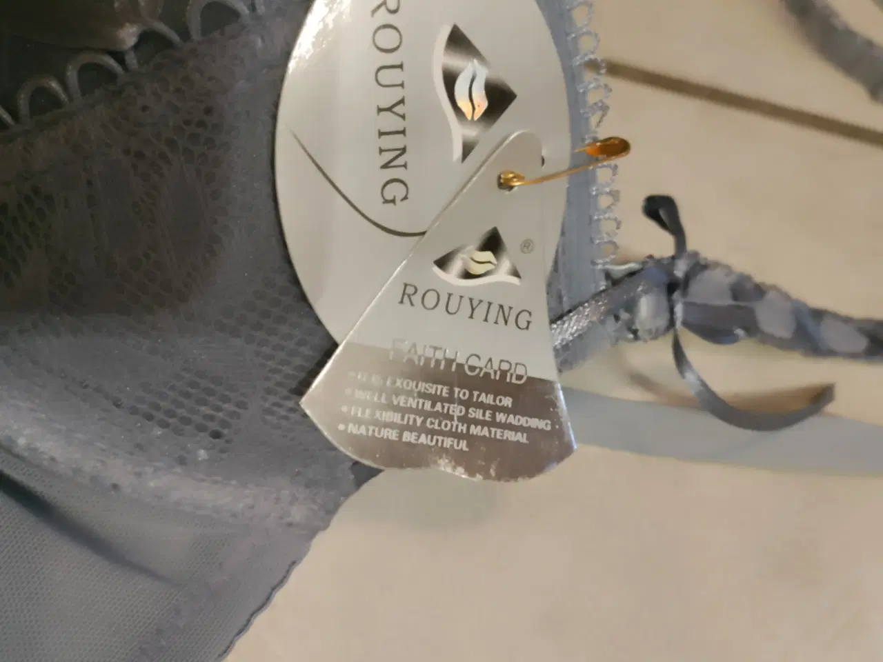 Billede 2 - BH Sæt PushUp med Satin