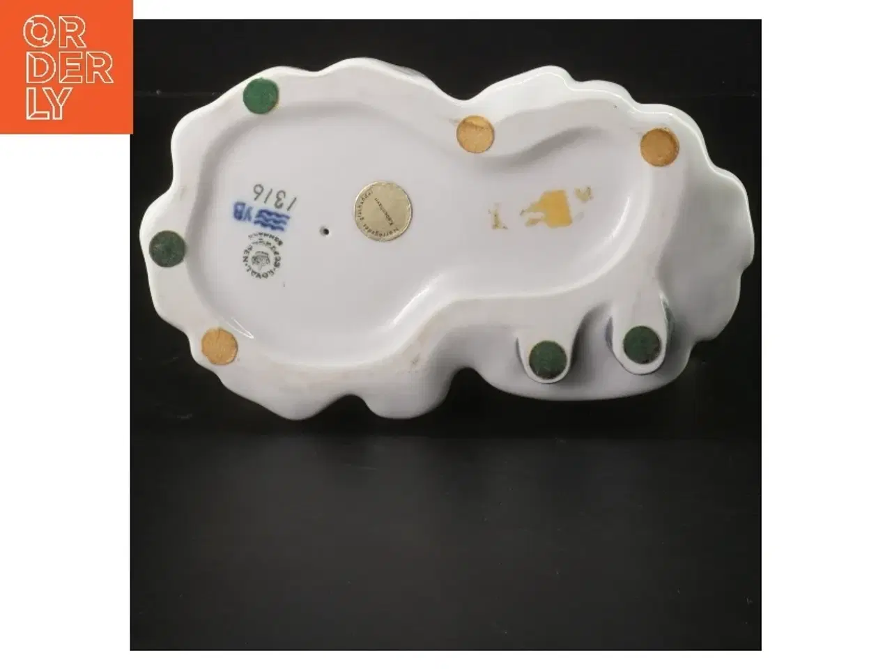 Billede 3 - To Amagerpiger, Royal Copenhagen figur 1316 (str. 19x17 cm) fra Royal Copenhagen