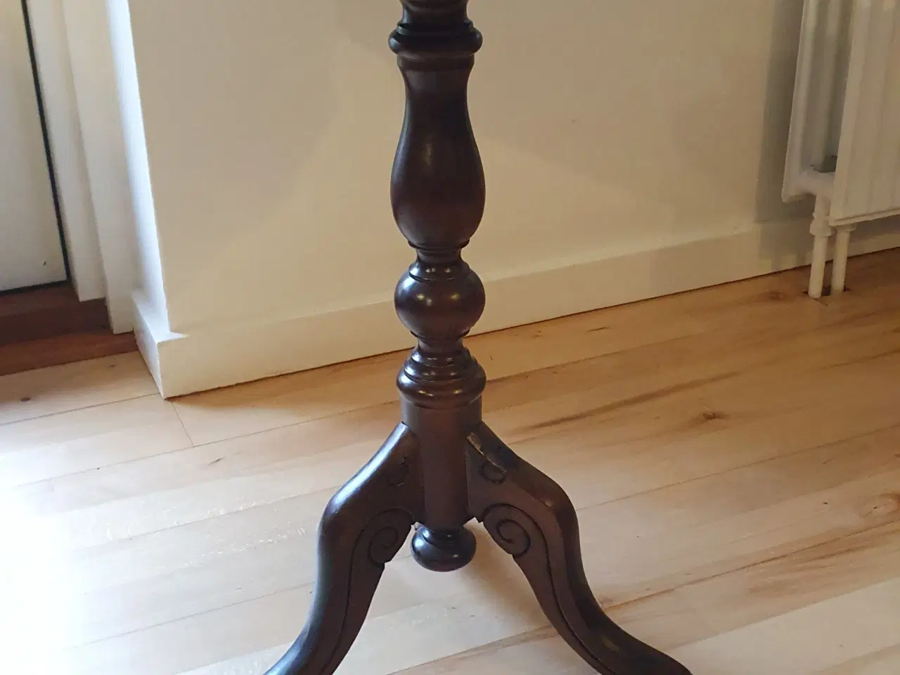 Billede 3 - Vintage lampebord i mahogni med intarsia