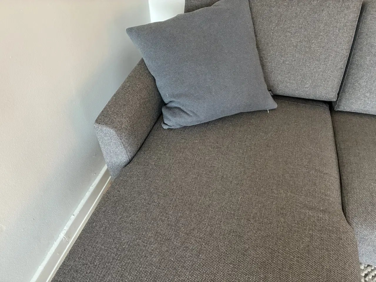 Billede 2 - Velholdt sofa med chaiselong fra Ilva