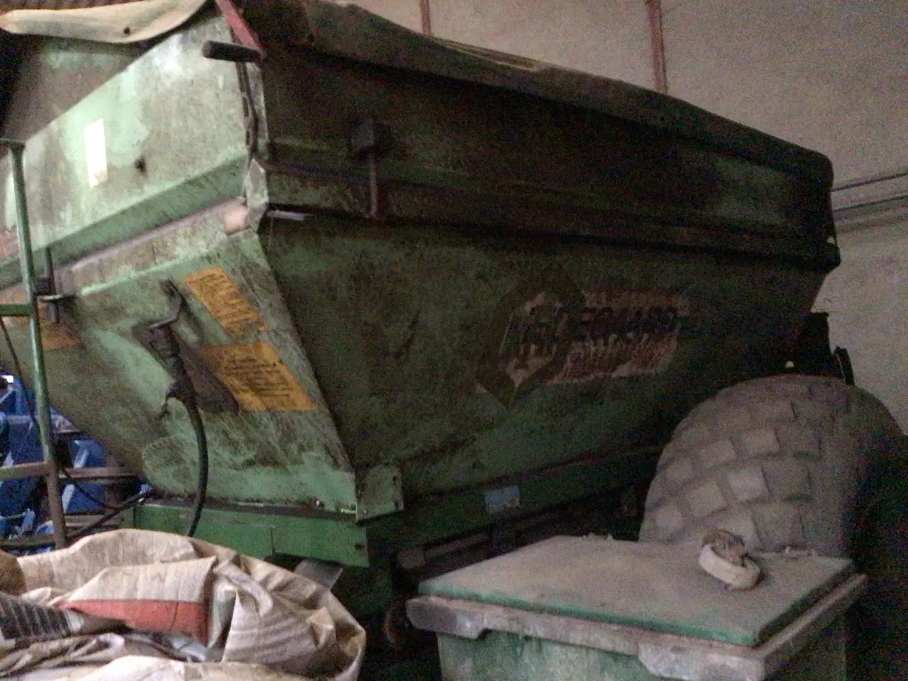 Billede 1 - Gødningsspreder 