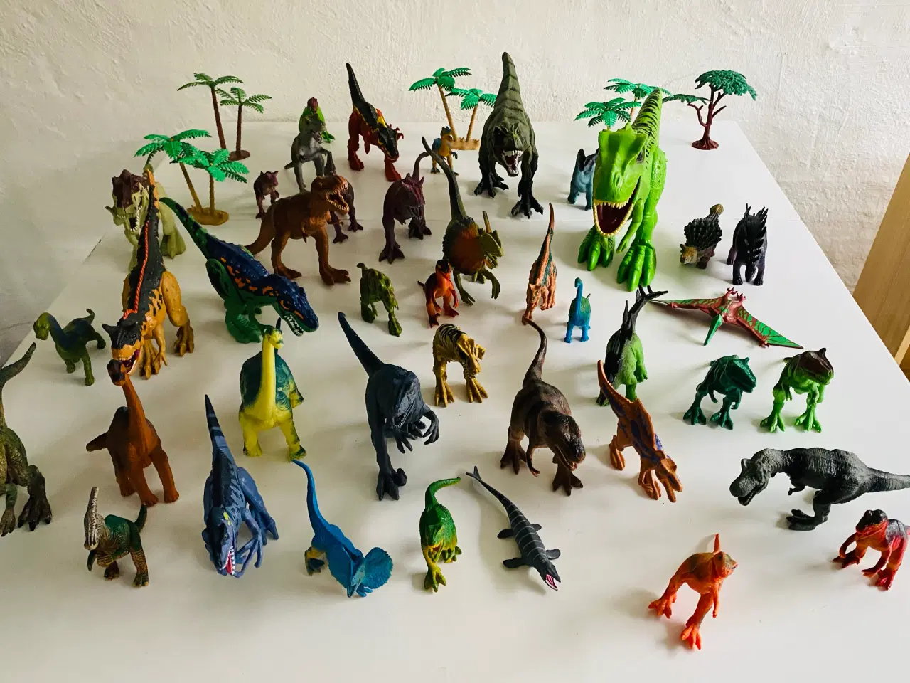 Billede 1 - Dinosaurer-figuer