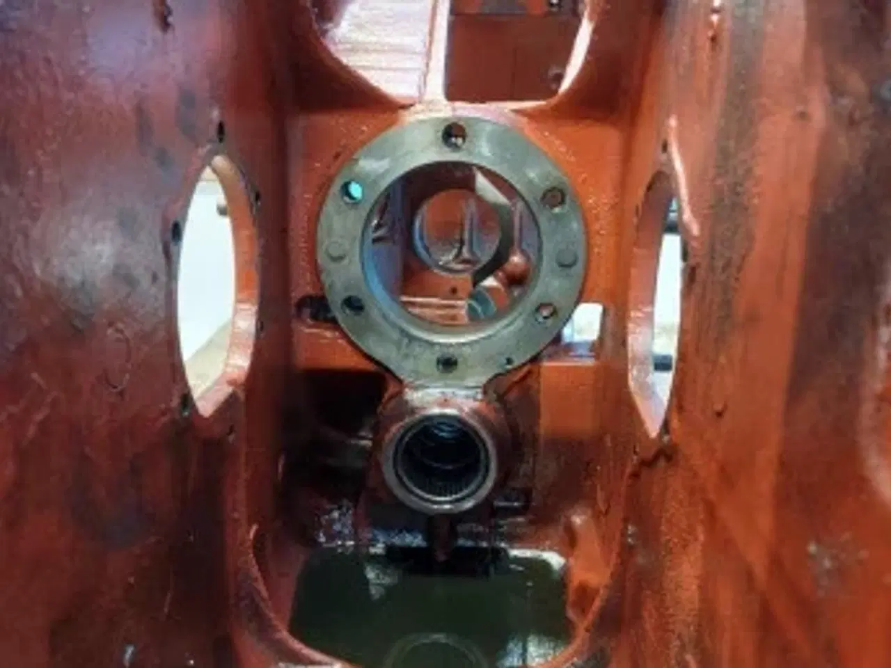 Billede 6 - Massey Ferguson 690 Differential Hus 1664513M2