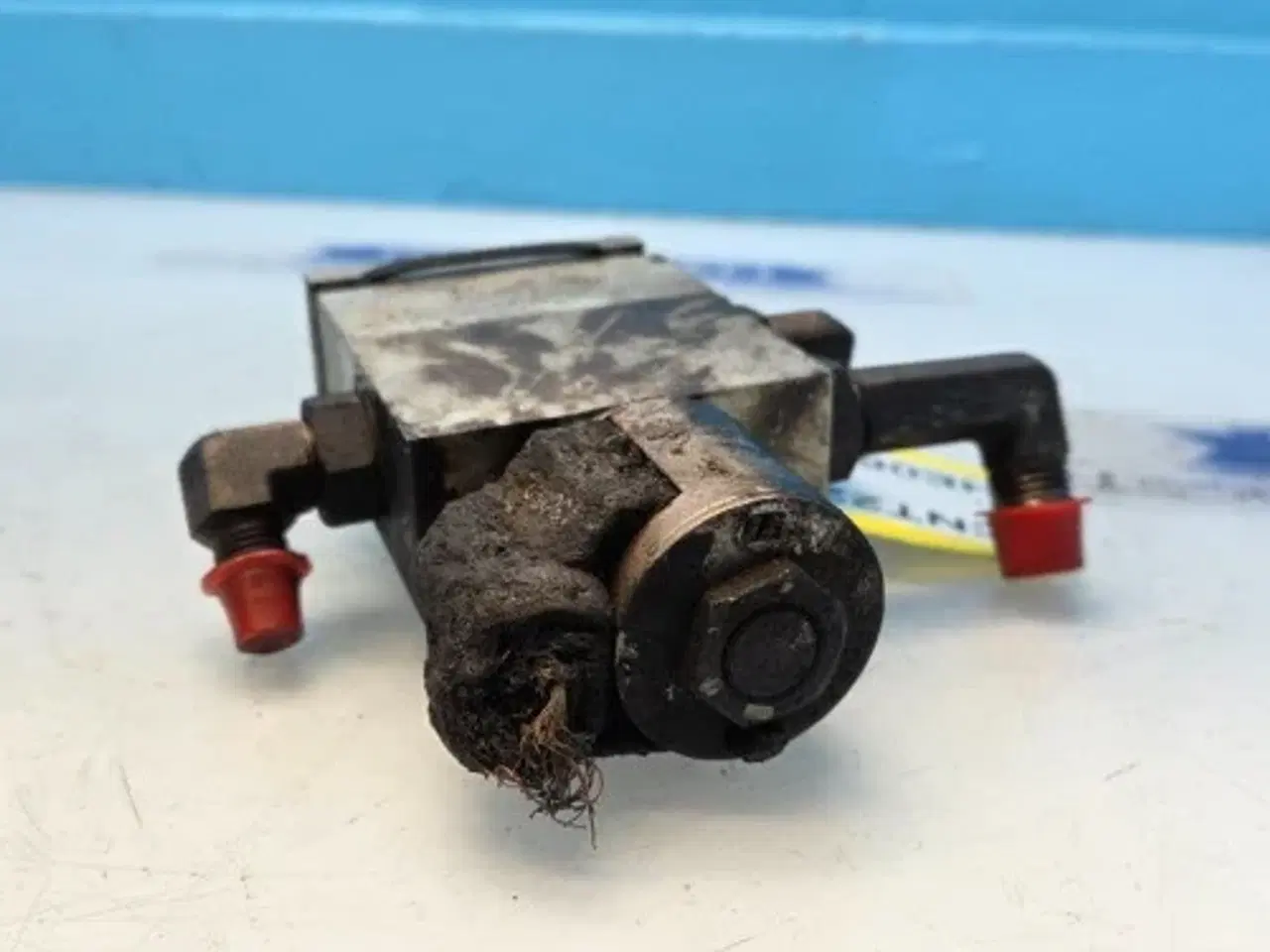 Billede 7 - Bobcat  TL38.70X  Hydraulikventil 7345240