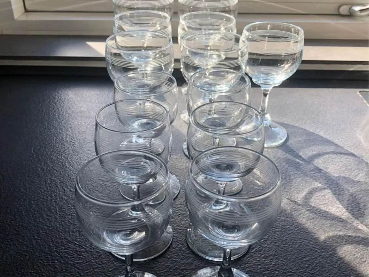 Billede 2 - Glas med slebet bort