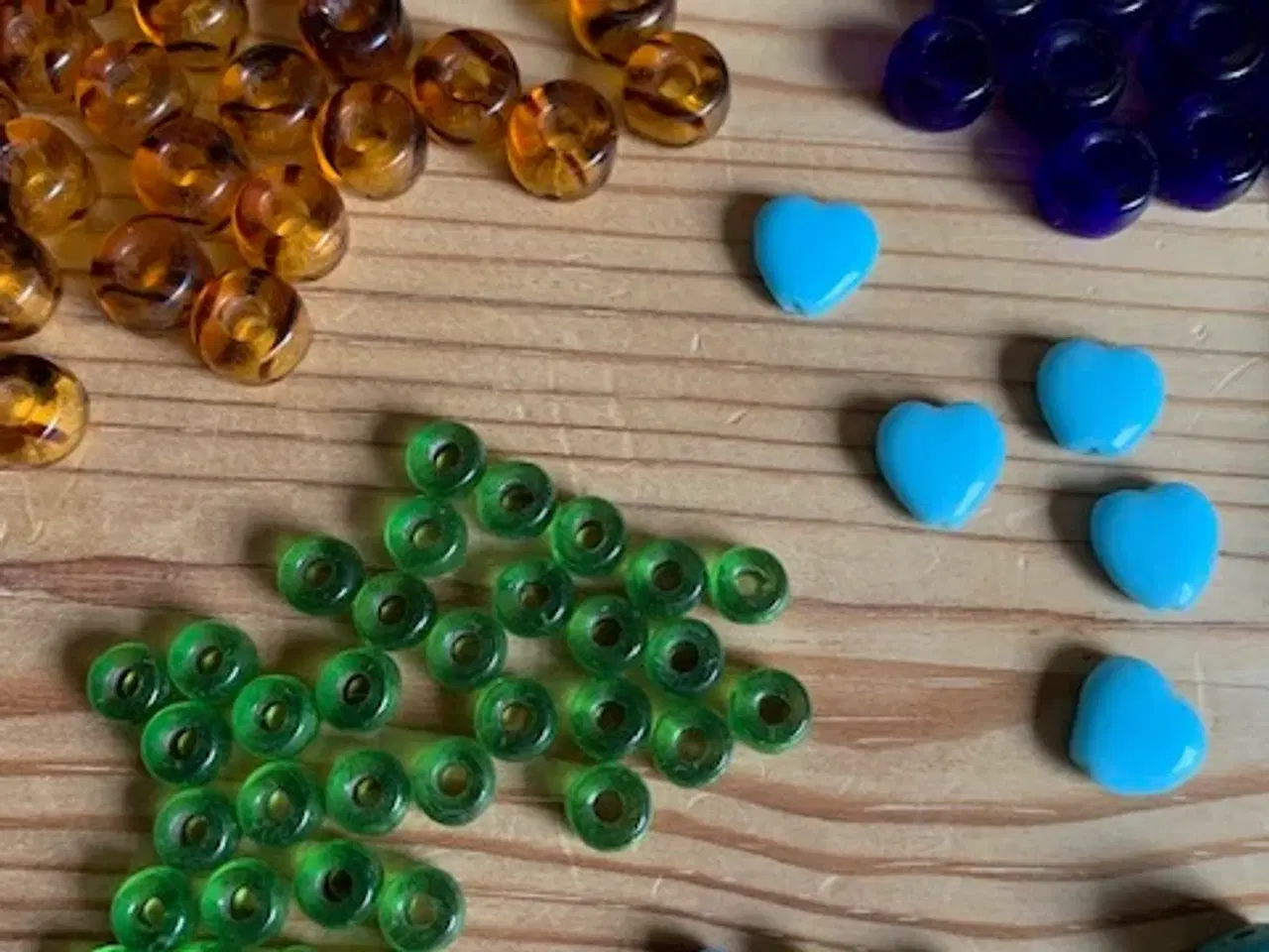 Billede 3 - Perler, ca. 80 gram - retro - samlet pris 25 kr.