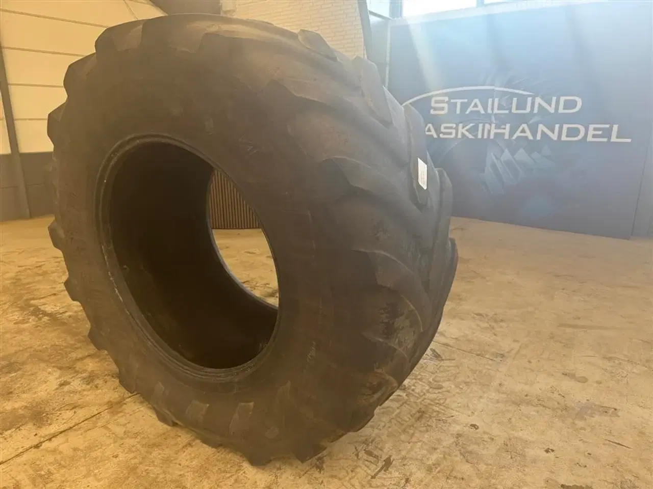 Billede 1 - Bridgestone 900/60R42