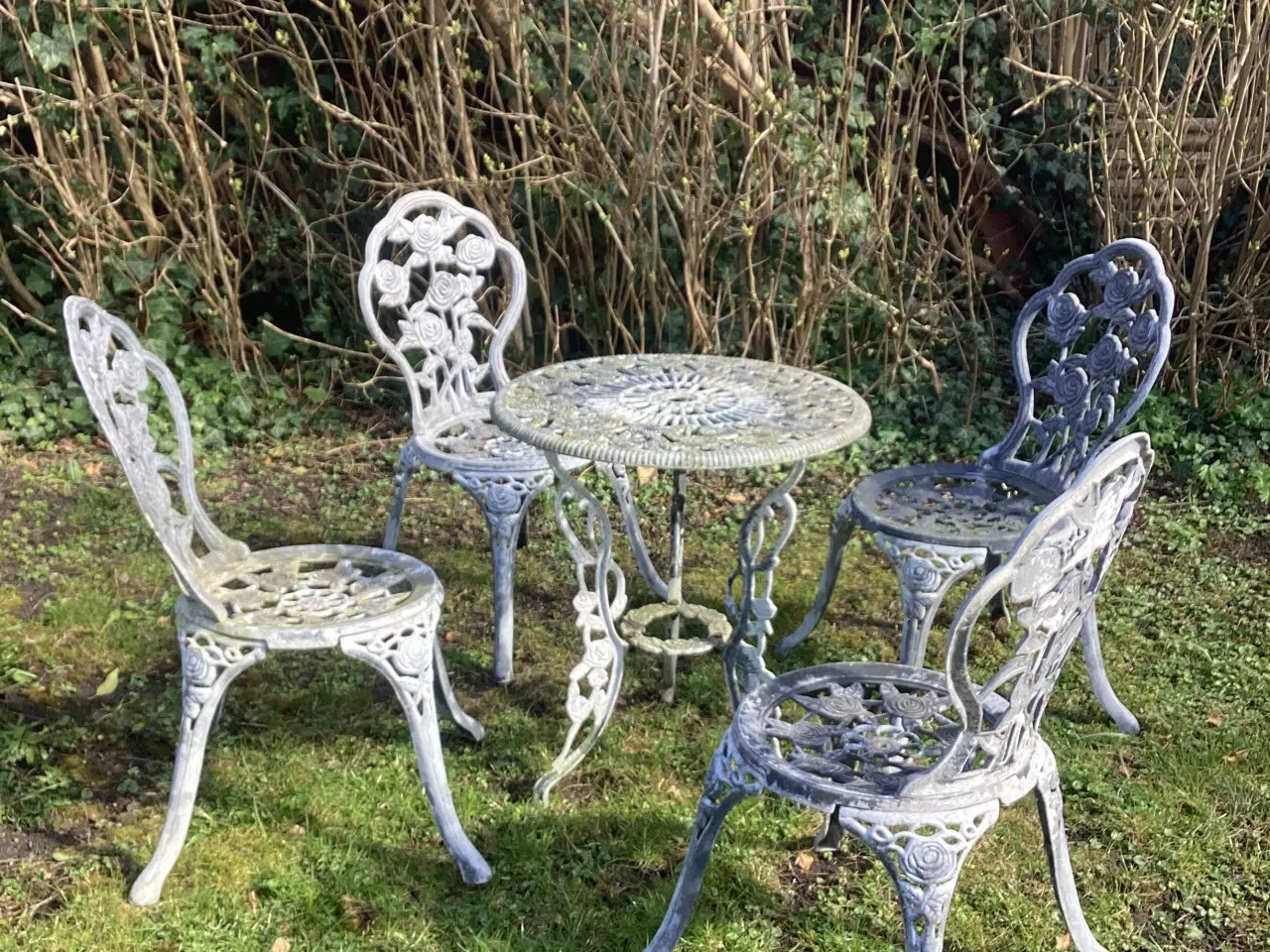 Billede 1 - Brocante havmøbelsæt, støbt aluminium