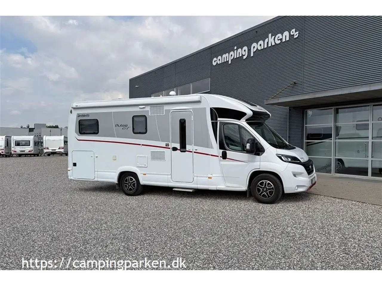 Billede 1 - 2022 - Dethleffs Pulse T 7051 DBM GT   Luksuscamper fra tyske Dethleffs, topmodellen i deltintegereret klassen