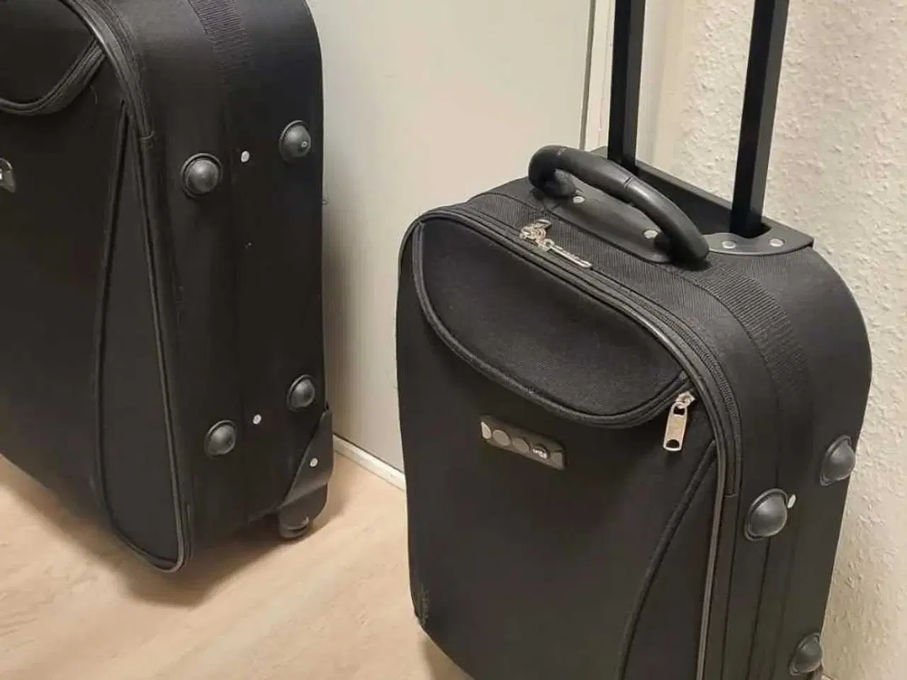Billede 8 - Forskellige rejser kuffert