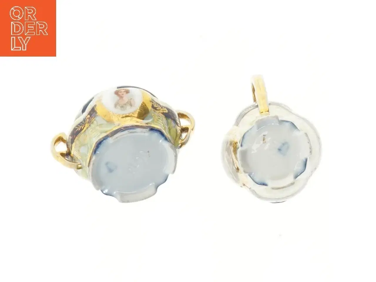 Billede 2 - Antikt porcelænsserveringssæt (str. ø 8 cm, 12 cm)