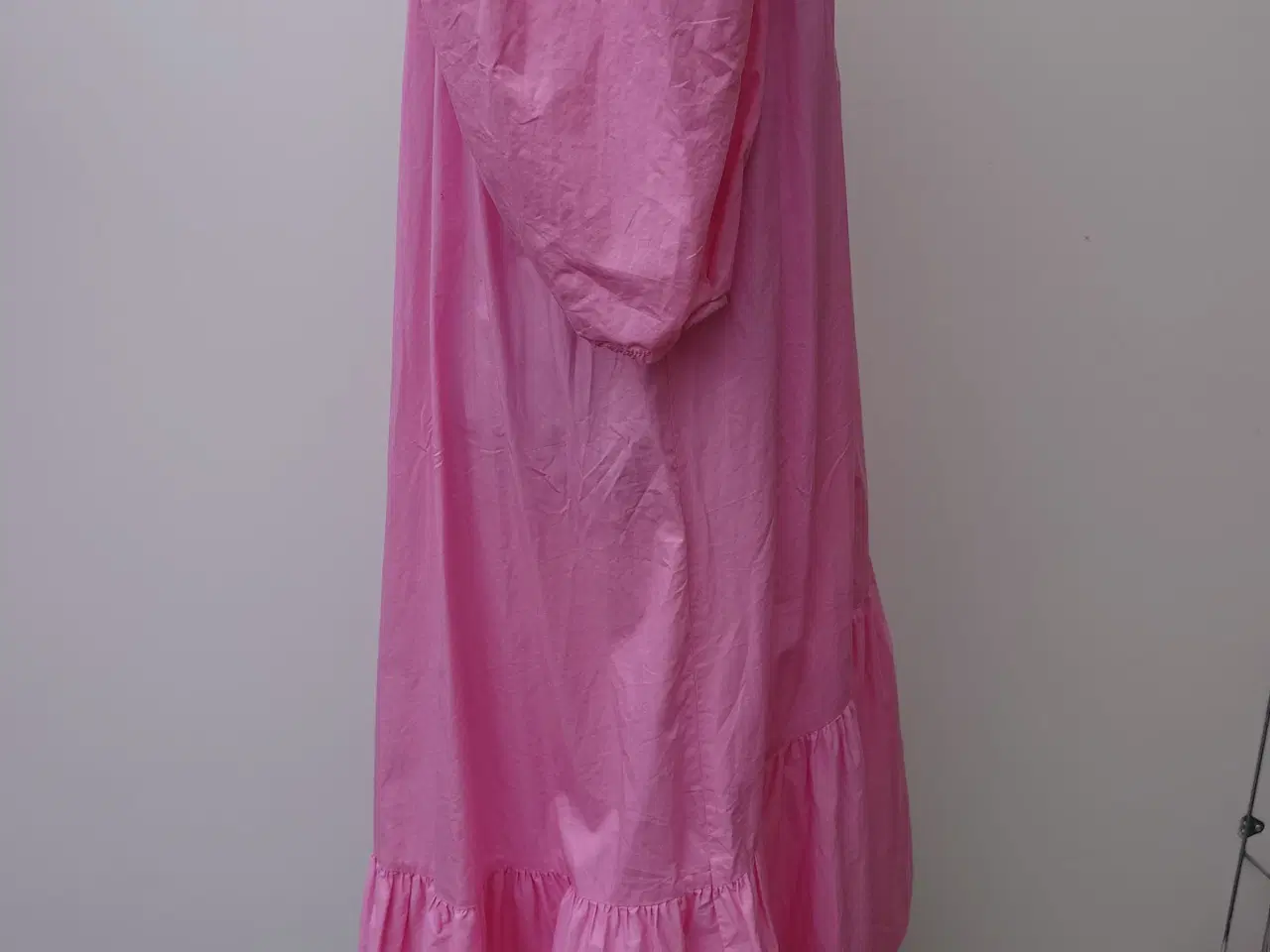 Billede 3 - Ny H&M maxi kjole str s (oversize)