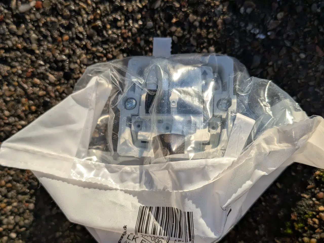 Billede 4 - Fuga stikkontakter og rammer ( hvide )