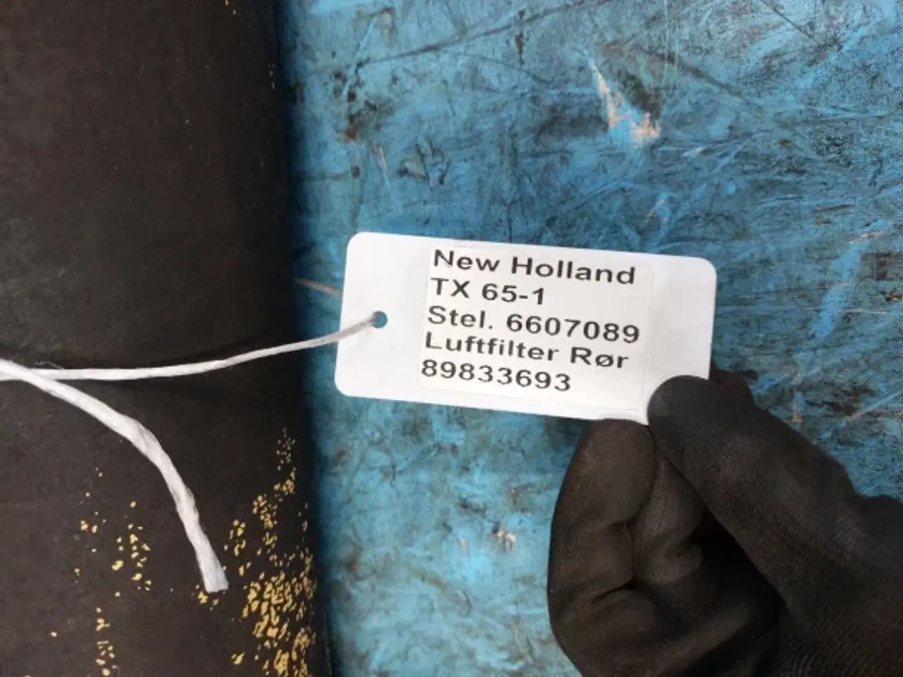 Billede 2 - New Holland TX65 Luftfilter Rør 89833693