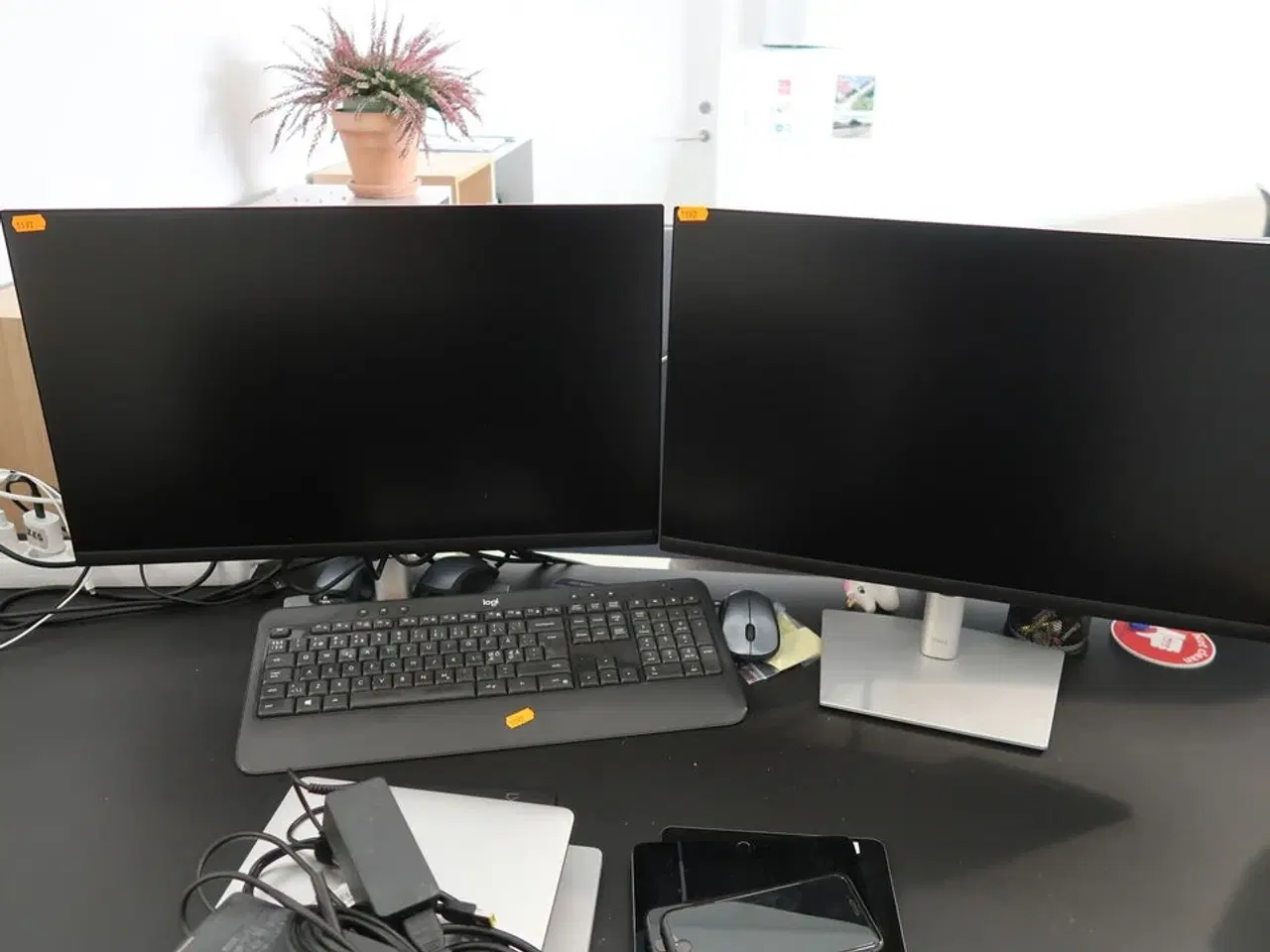 Billede 2 - 2 stk. computerskærme DELL P2422H, tastatur, mus