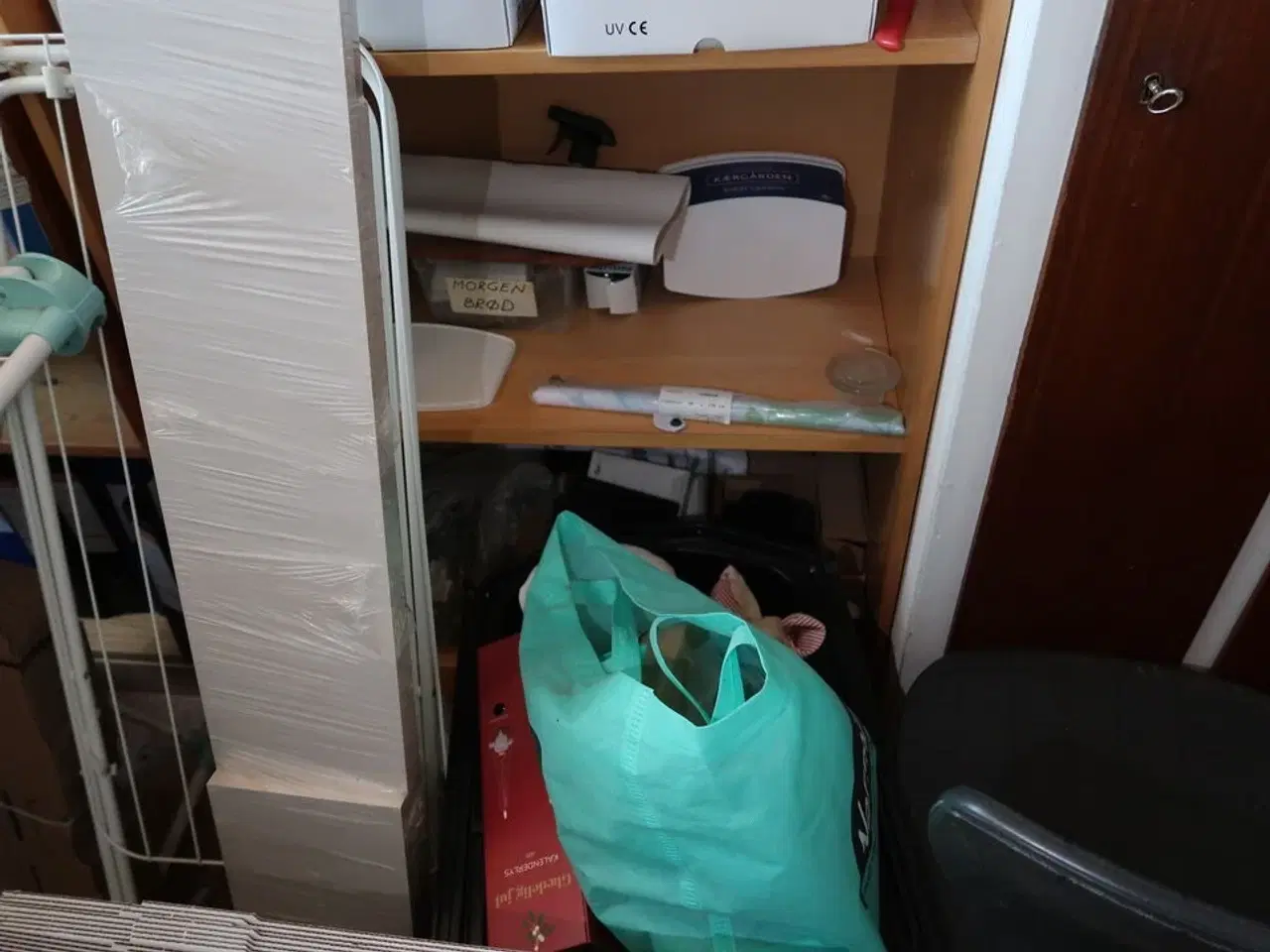 Billede 14 - Div. indhold i rum