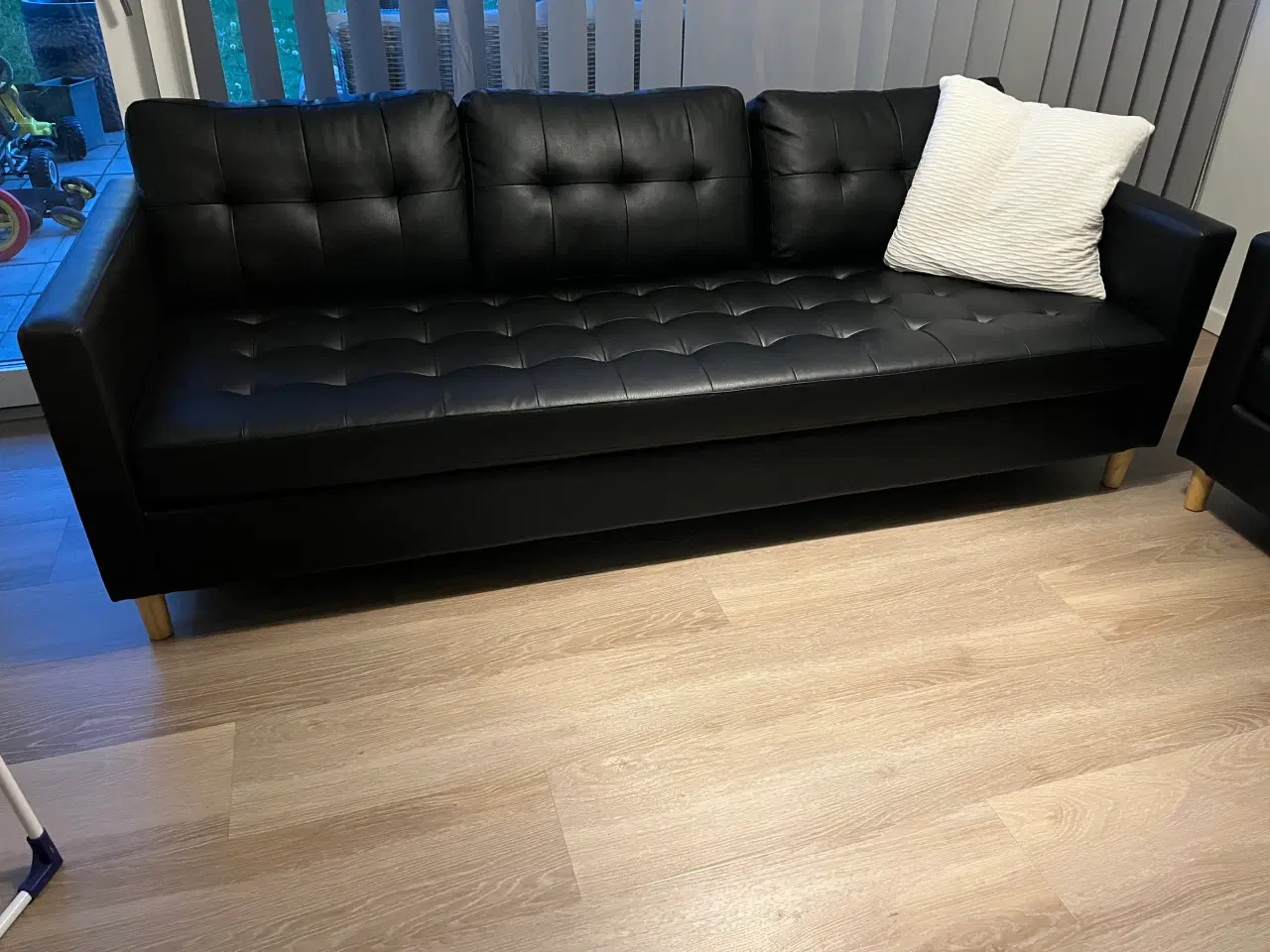 Billede 1 - 2 stk.  3-personers nye sofaer fra Jysk