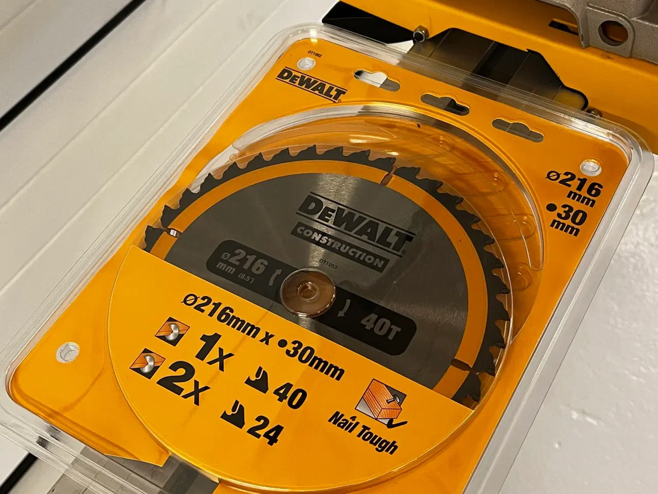 Billede 5 - DeWalt DW712N-QS kap geringssav