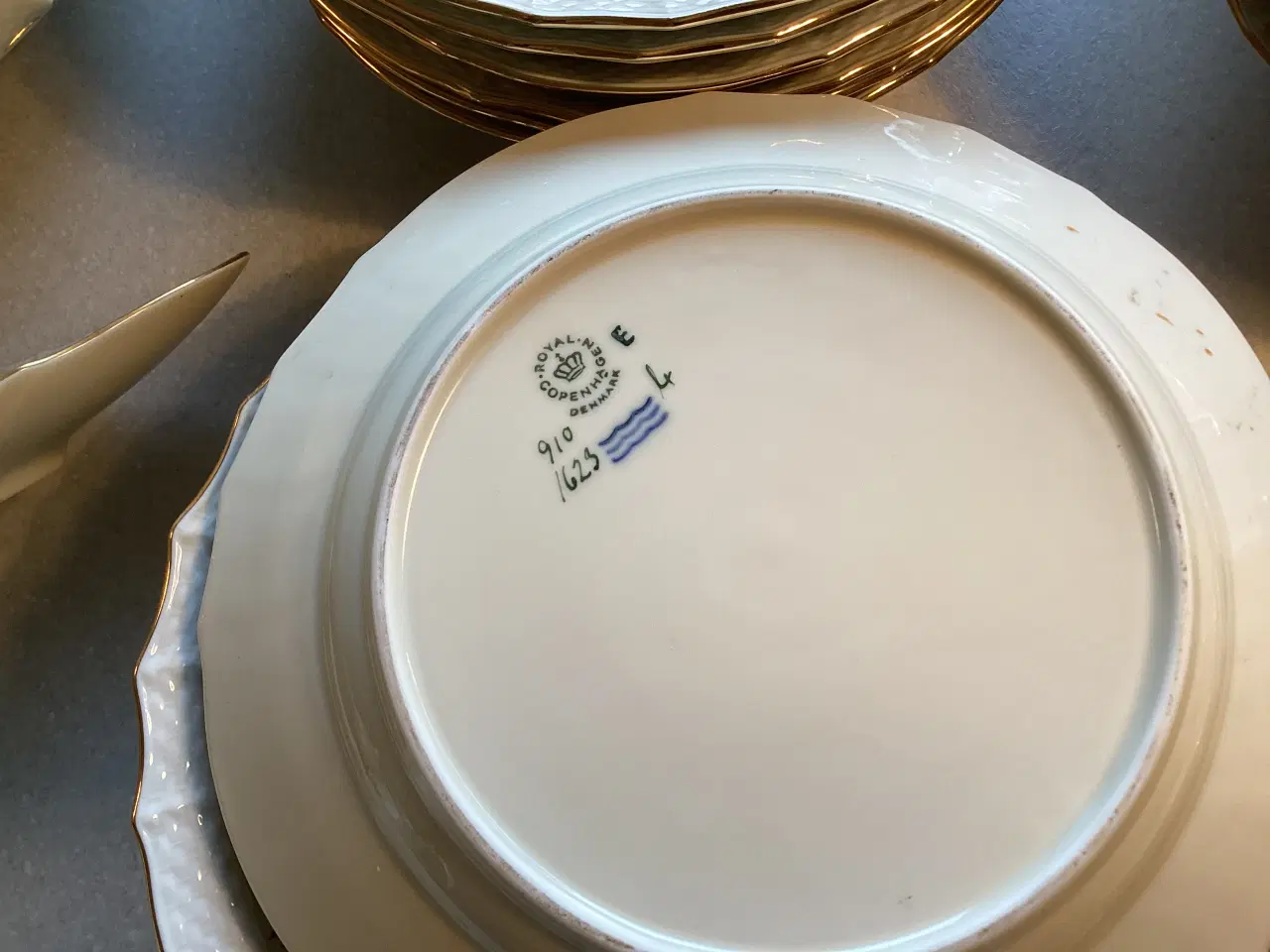 Billede 6 - Royal Copenhagen Frijsenborg kaffe OG spisestel