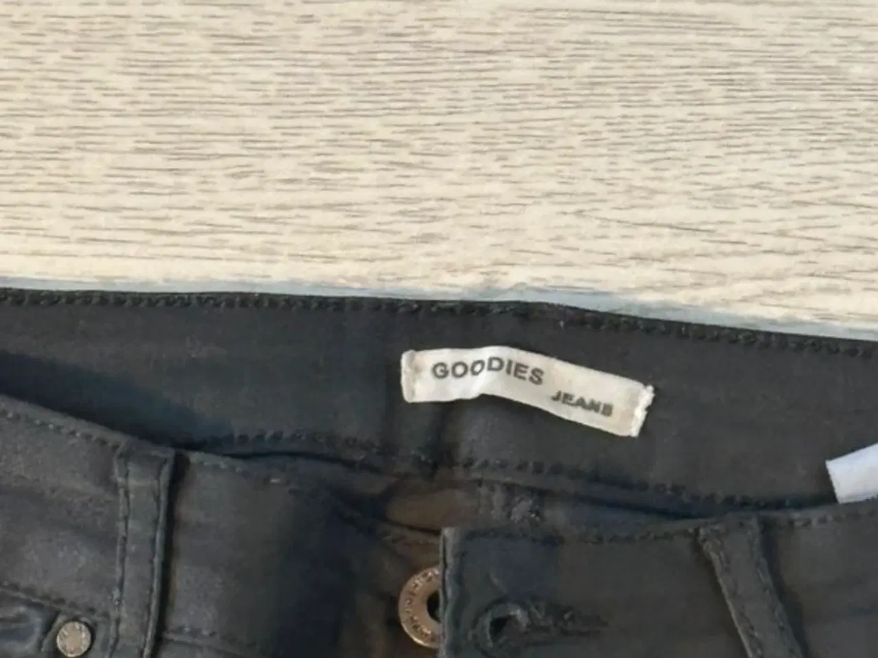 Billede 2 - Sorte jeans 