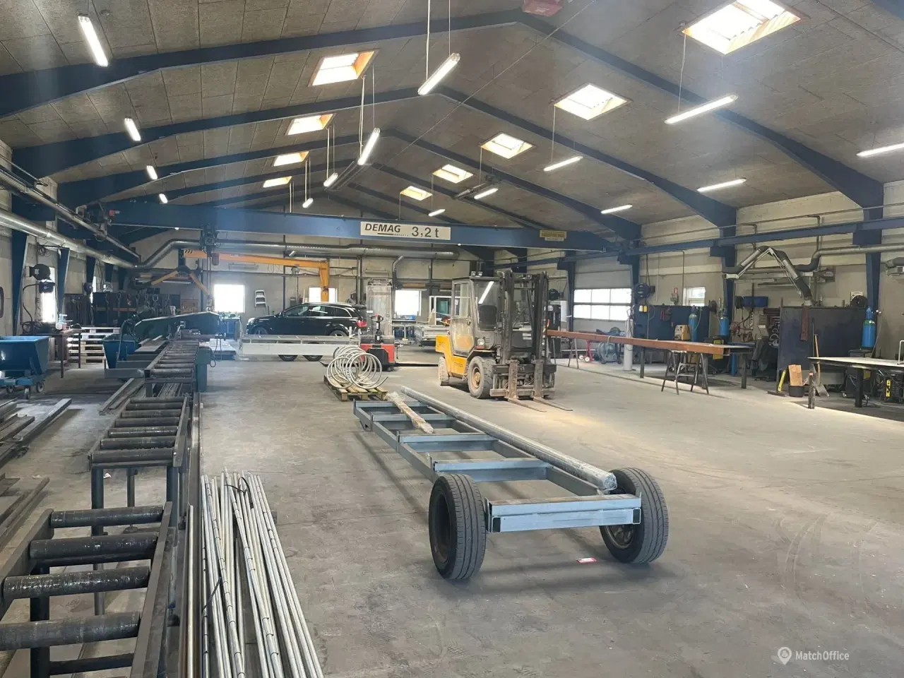 Billede 5 - Industriejendom med regulære 4 haller og flotte velfærdsrum