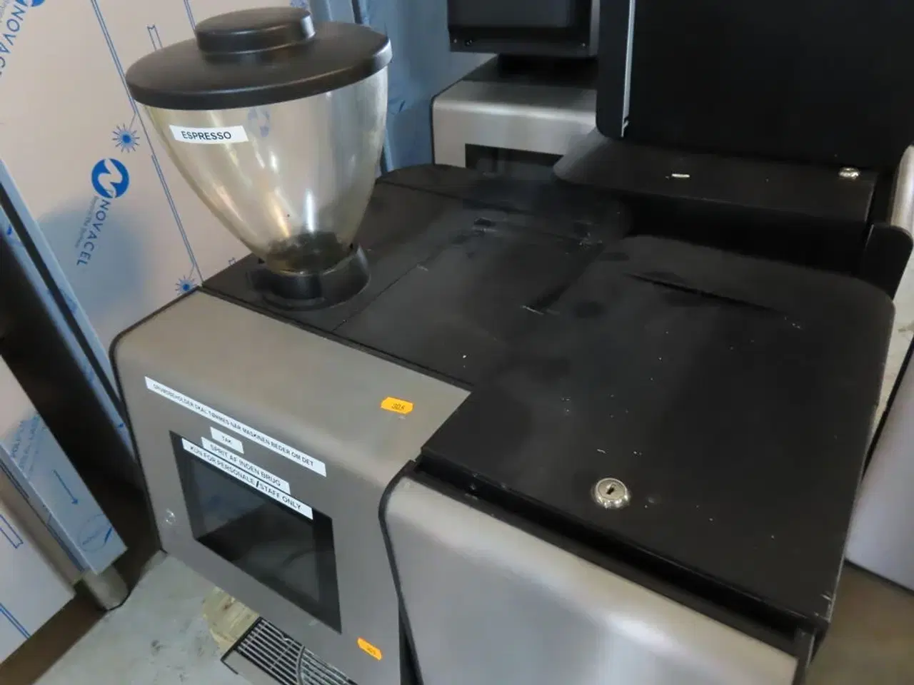 Billede 4 - Kaffemaskine inkl mælkekøler