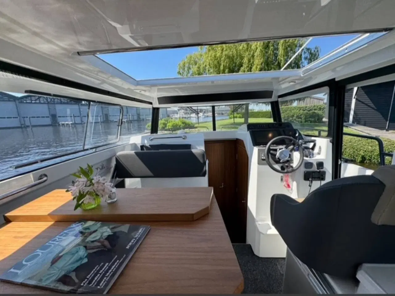 Billede 7 - Finnmaster Pilot 8 - 2 X F200 Yamaha/Udstyr