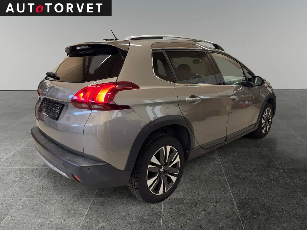 Billede 3 - Peugeot 2008 1,6 BlueHDi 100 Allure