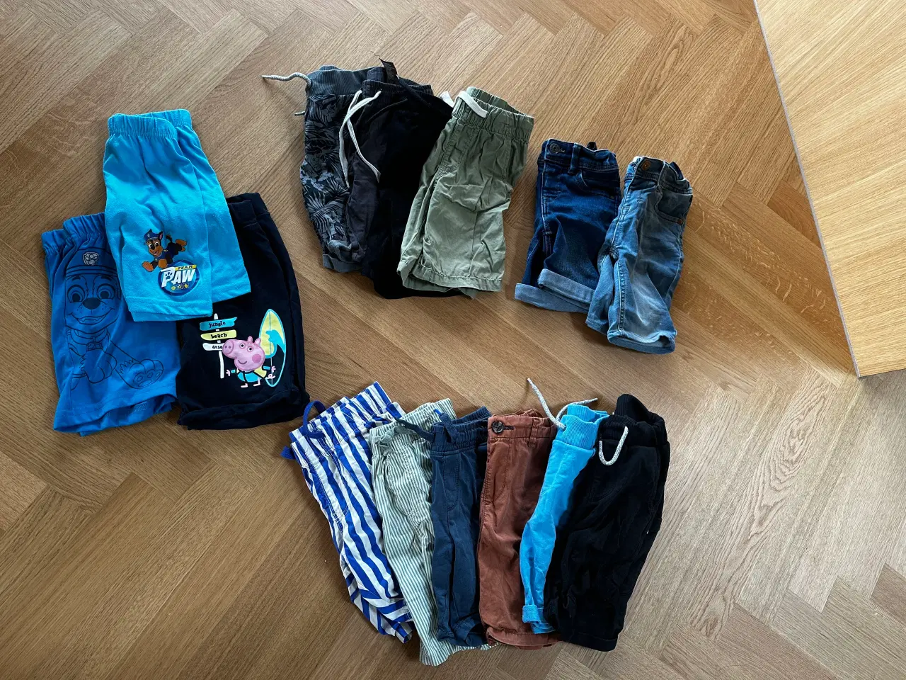 Billede 3 - Drengetøjpakke str 110 (35 dele)