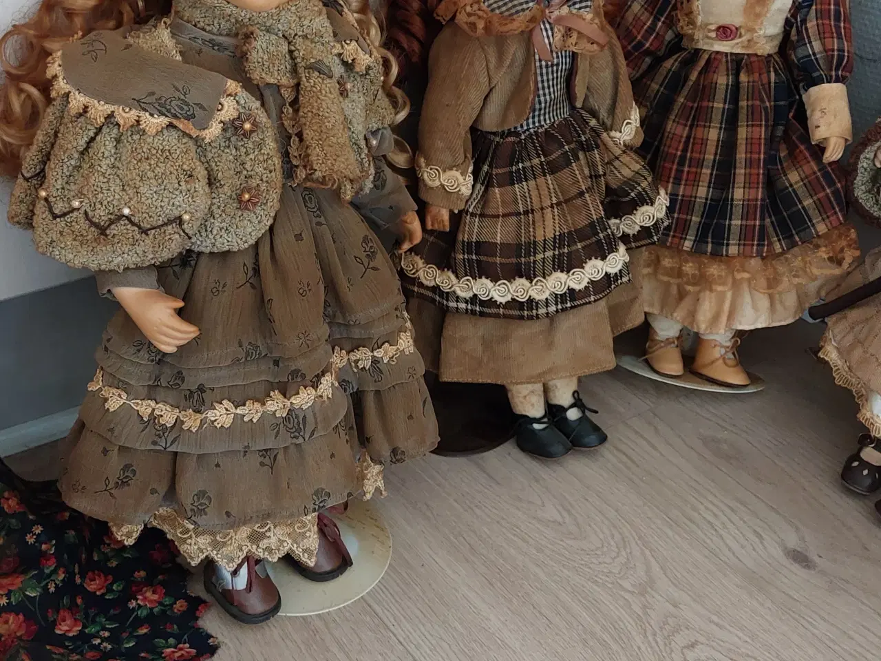 Billede 4 - Gamle dukker