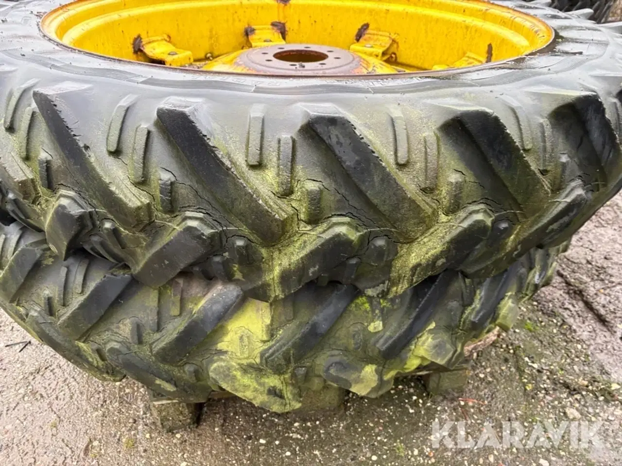 Billede 10 - Landbrugsdæk Kleber 12.4R46 2 styk