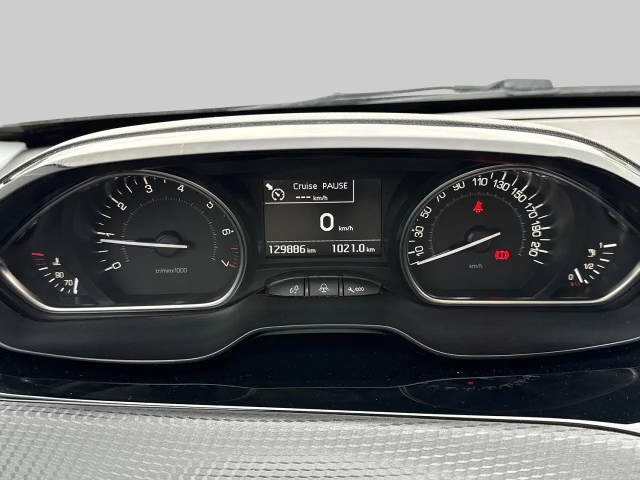 Billede 15 - Peugeot 2008 1,2 e-THP 110 Allure Sky