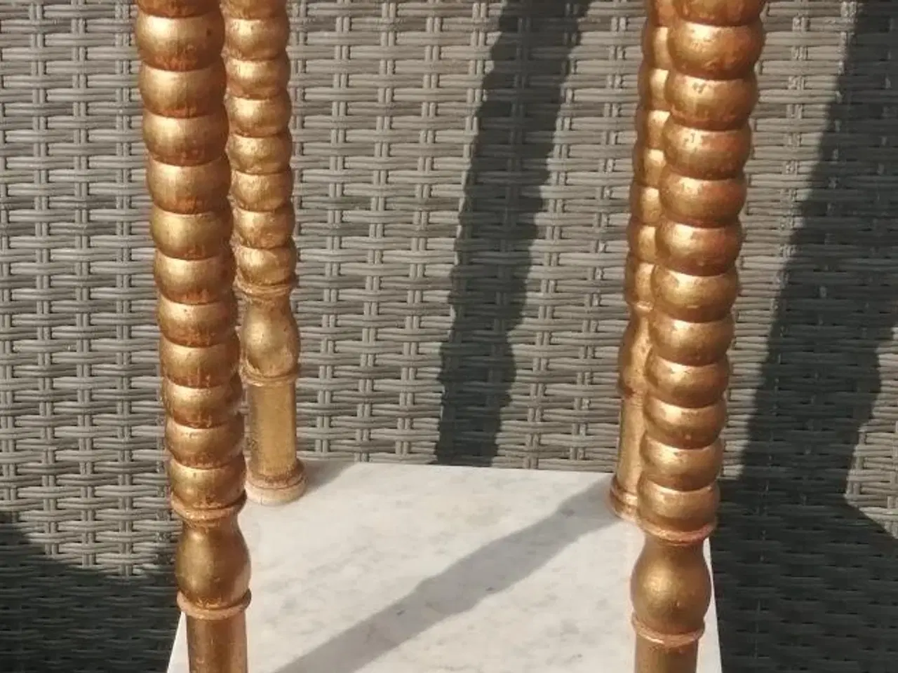 Billede 1 - FLOT MARMOR PEDESTAL, HØJDE 79 CM