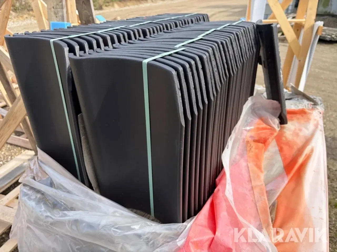 Billede 7 - Tagsten Randers Tegl Højslev LD sort engoberet 300 styk