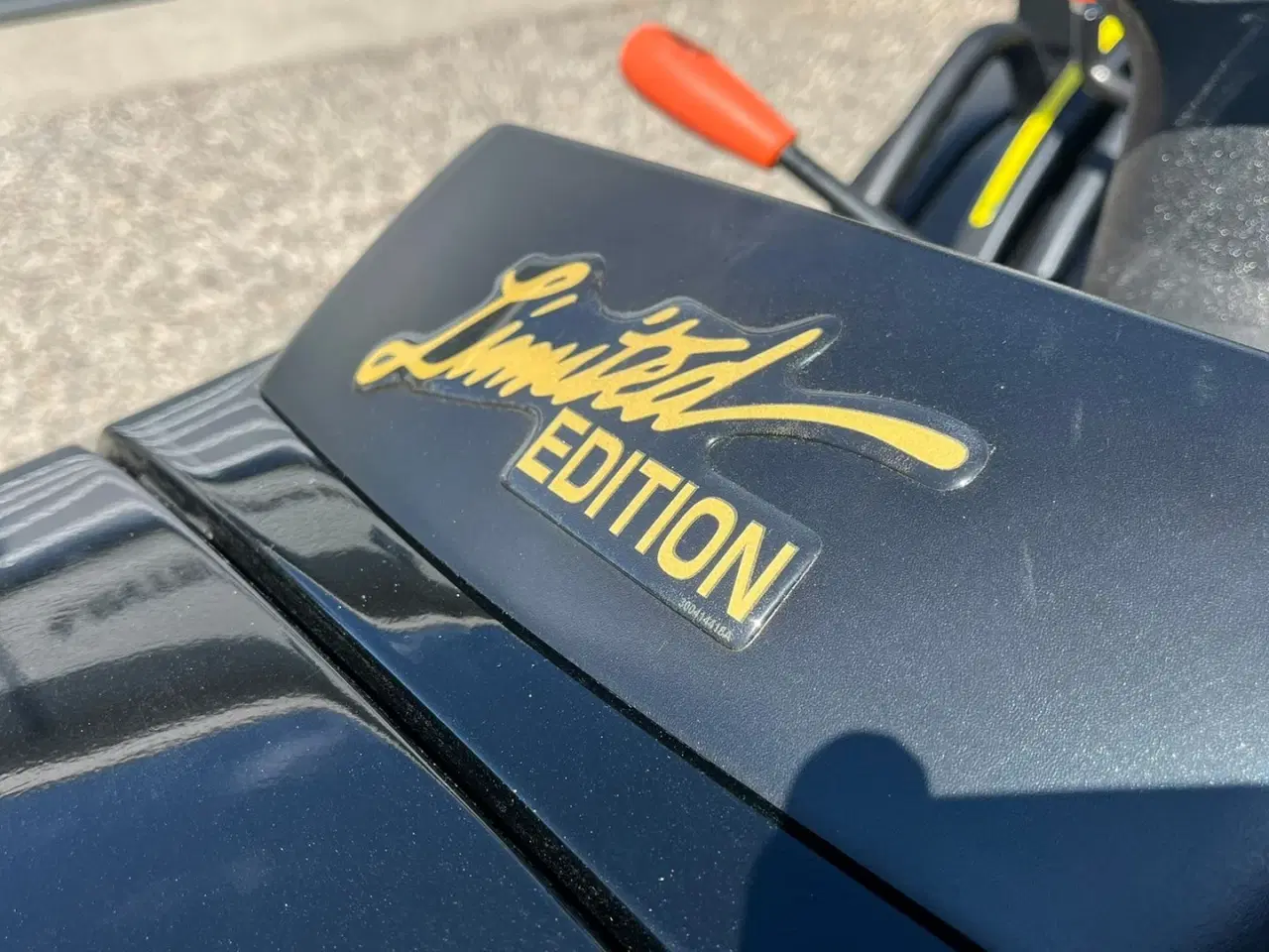 Billede 7 - Solis S26 Limited Edition i sort 6+2 Gearmaskine med Servostyring og brede traktorhjul