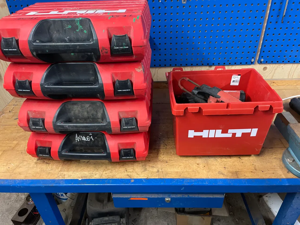 Billede 1 - Hilti MANUEL LIMINJICERINGSPISTOL