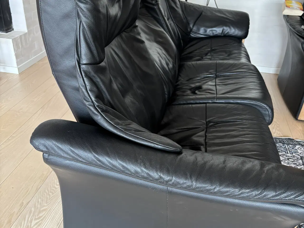 Billede 4 - Lækker  FJORD lædersofa med inclination