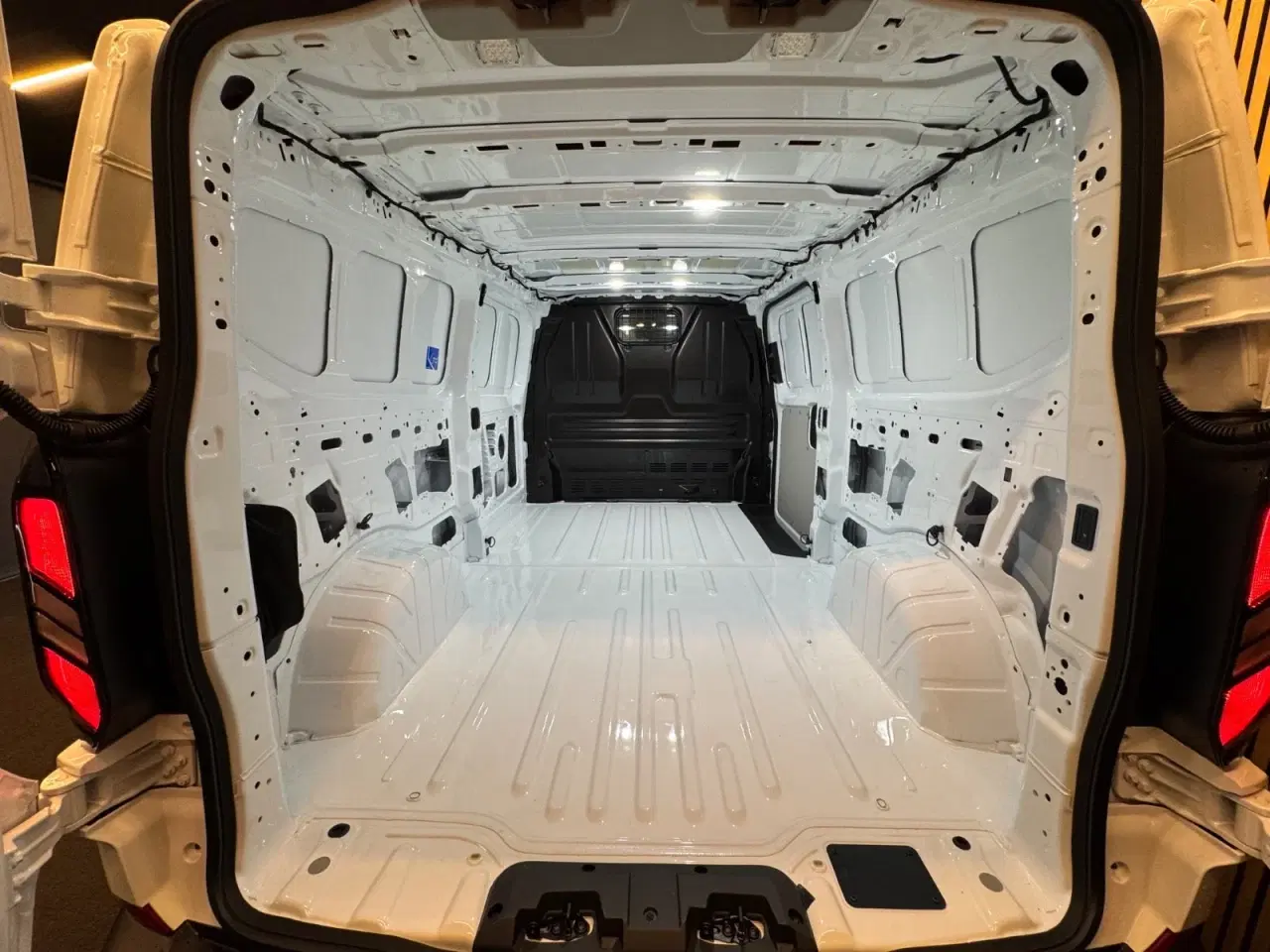 Billede 4 - Ford Transit Custom 320L 2,0 EcoBlue Trend