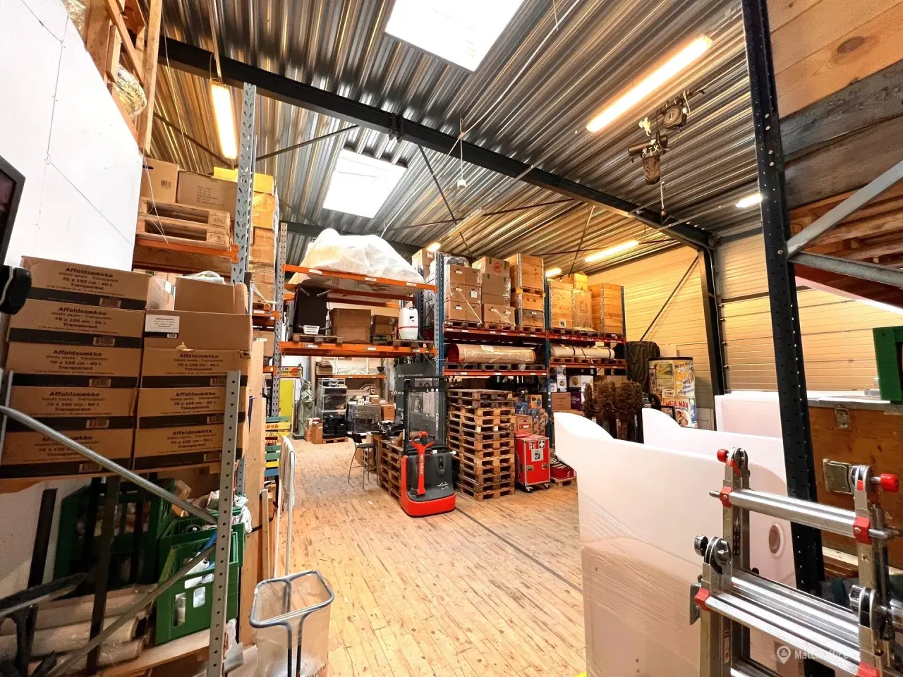 Billede 12 - Lager med kontor