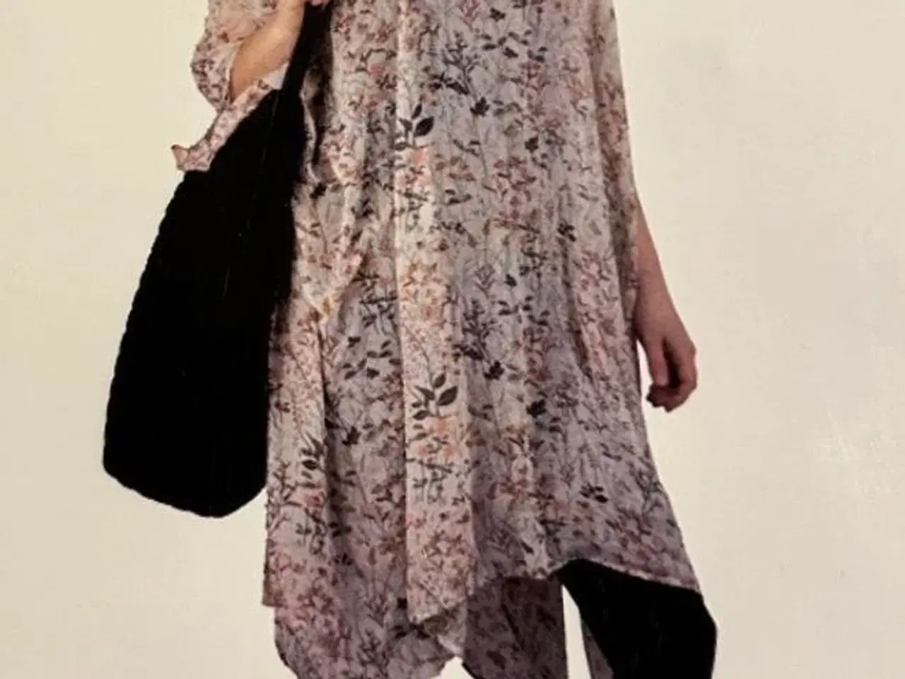 Billede 5 - Helt ny tunika - one size 