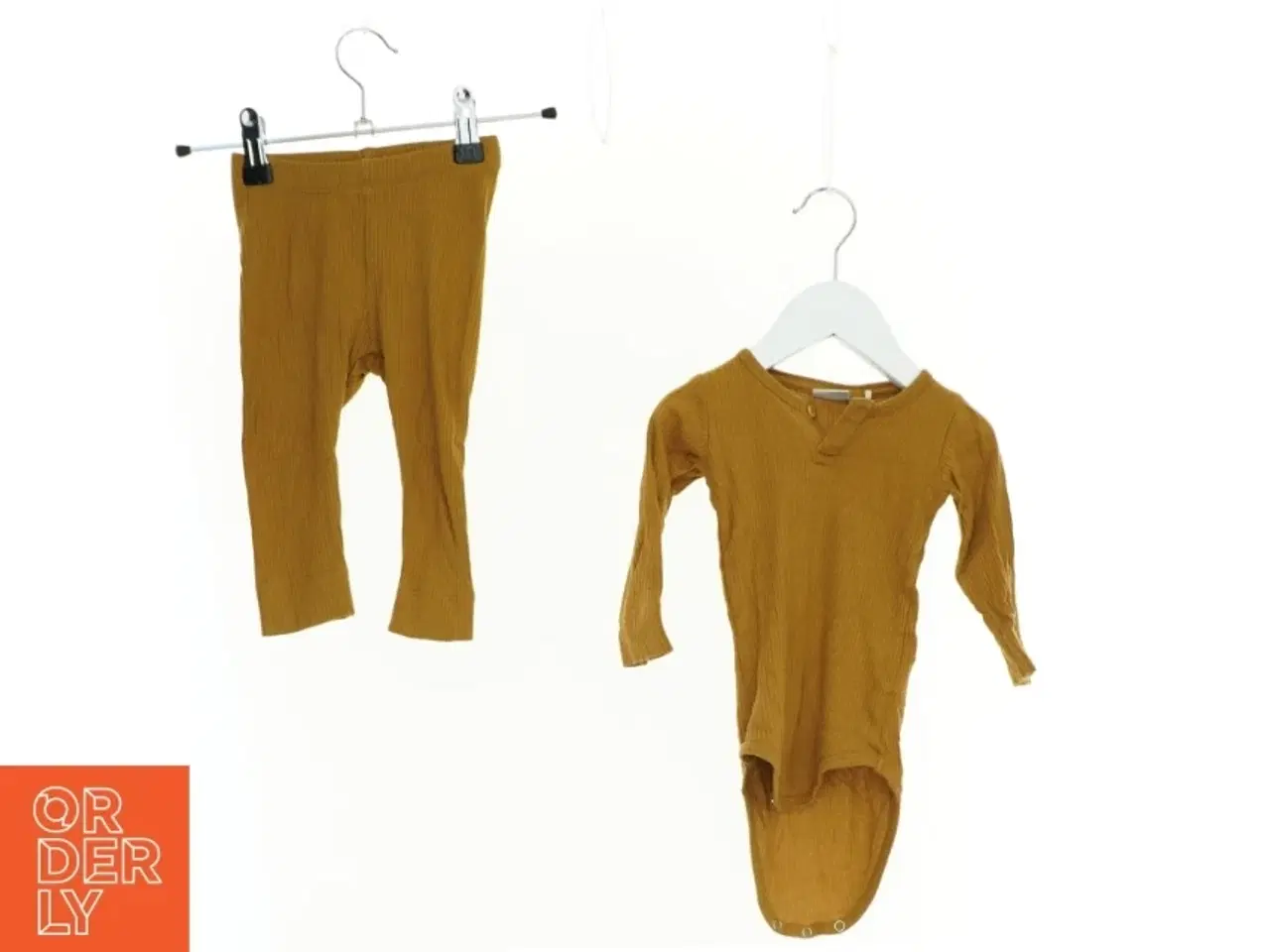 Billede 1 - Sæt babytøj fra Name It (str. 68 cm)