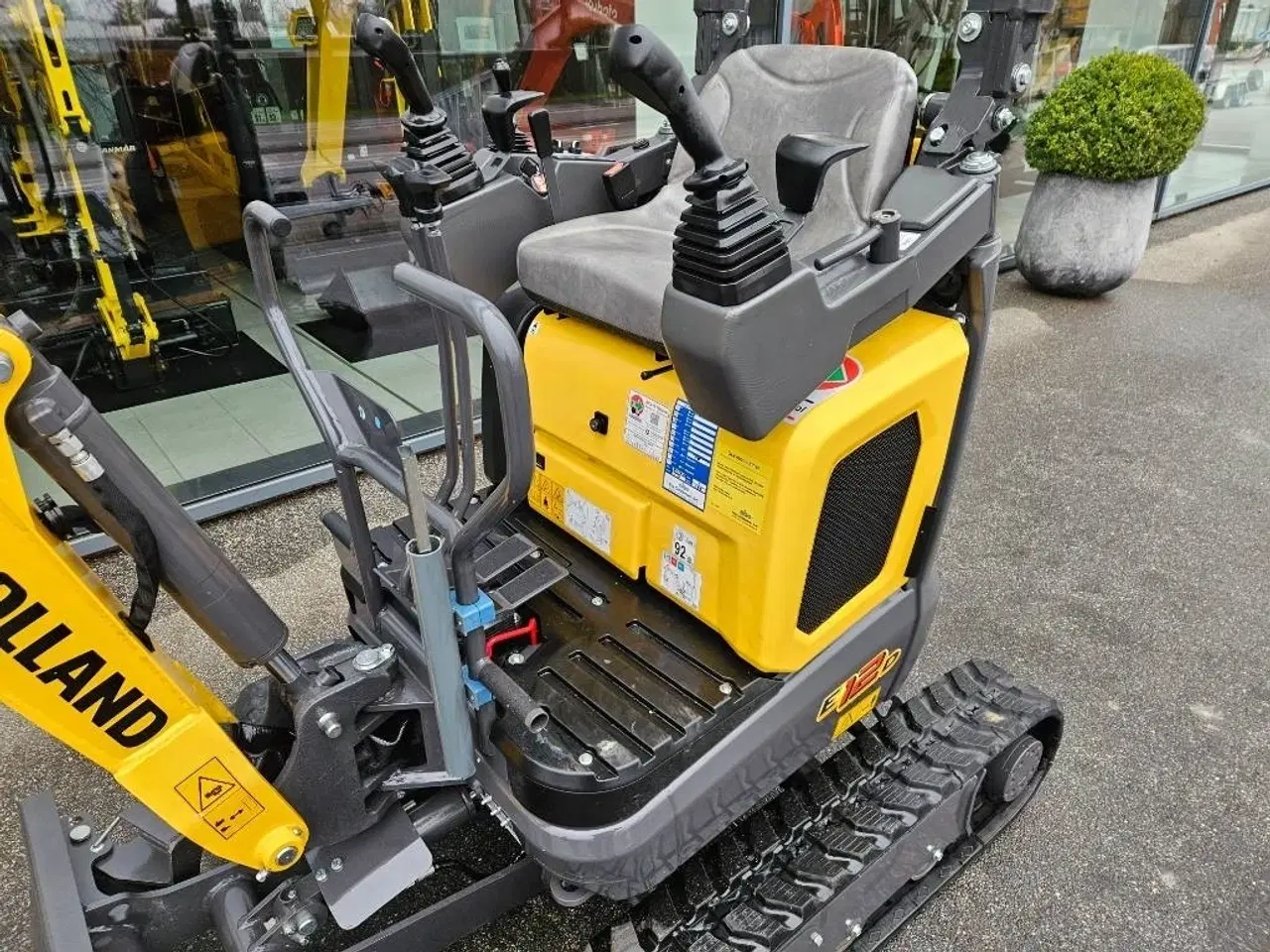 Billede 8 - New Holland e12d