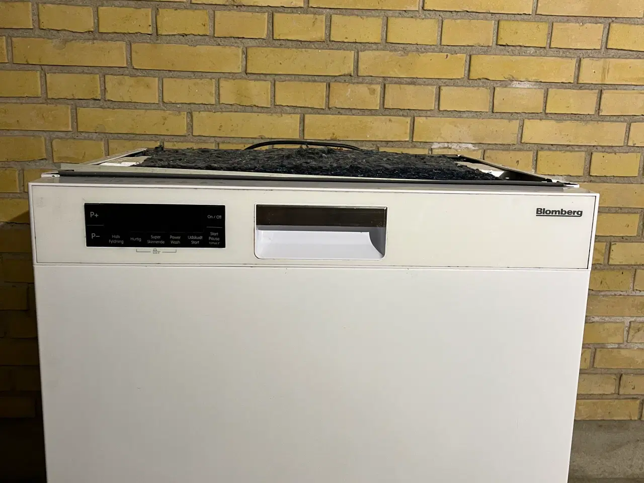 Billede 2 - Blomberg Underbygget Opvaskemaskine Hvid